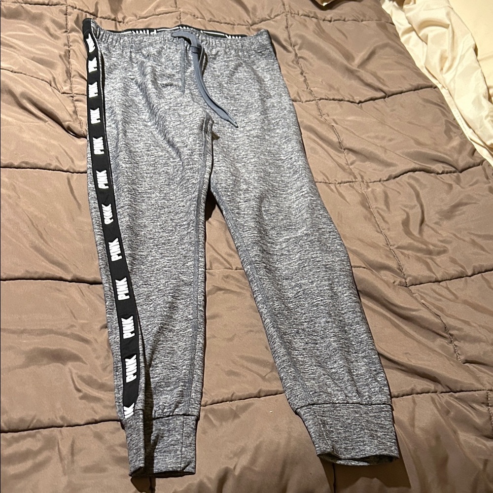 VS Pink ultimate yoga pants